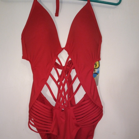 Swimming wear - Picture 2 of 4